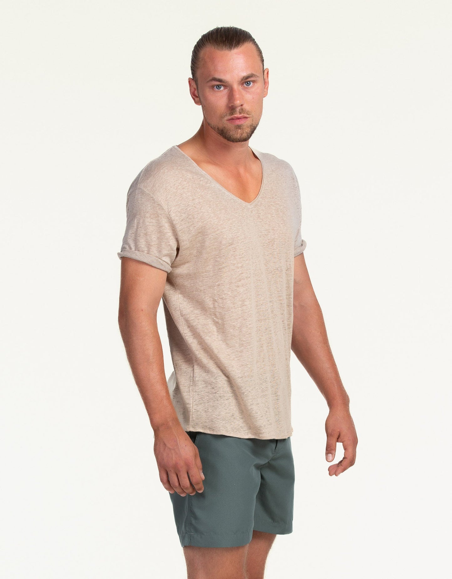 V-NECK LINEN SAND