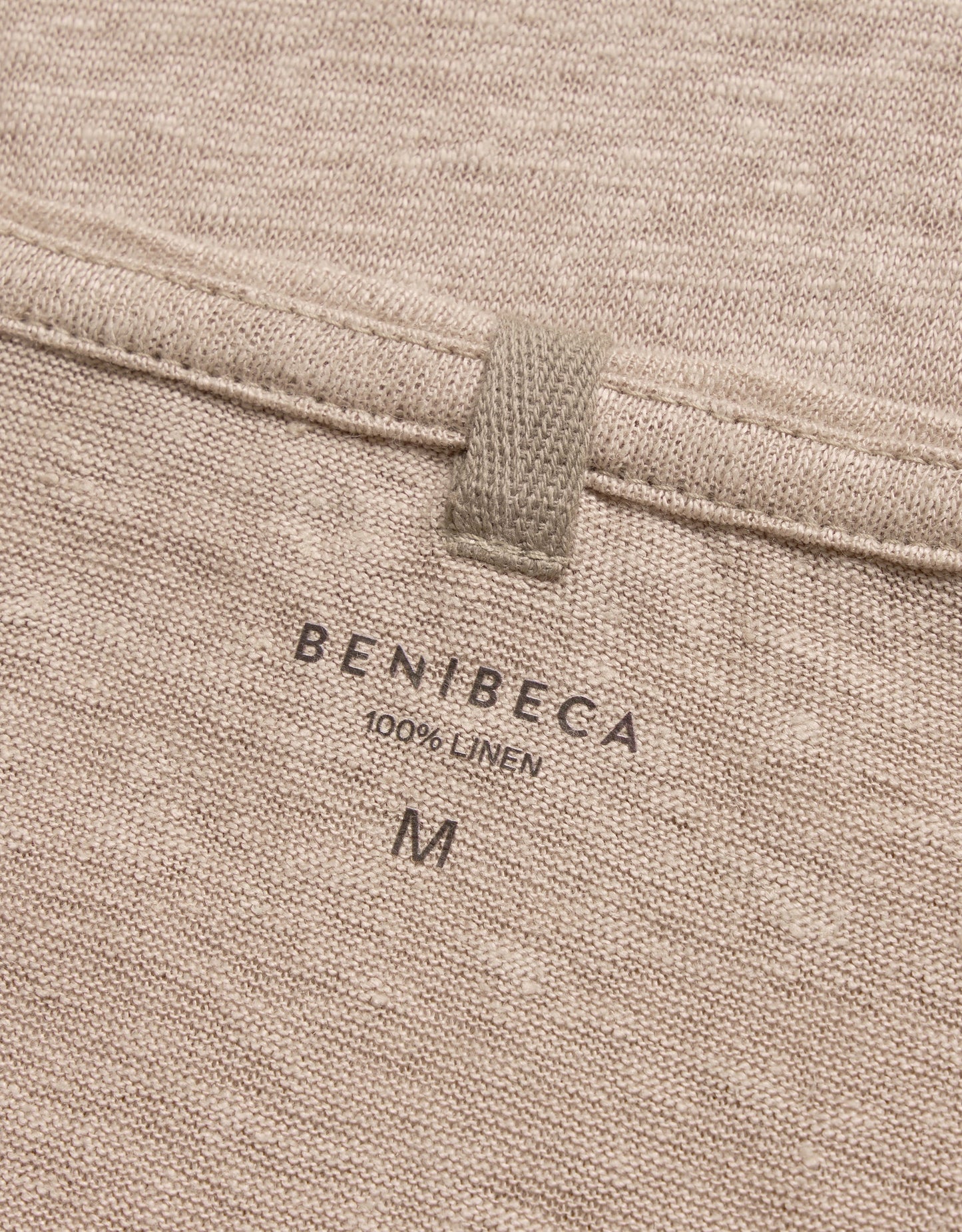 C-NECK LINEN SAND